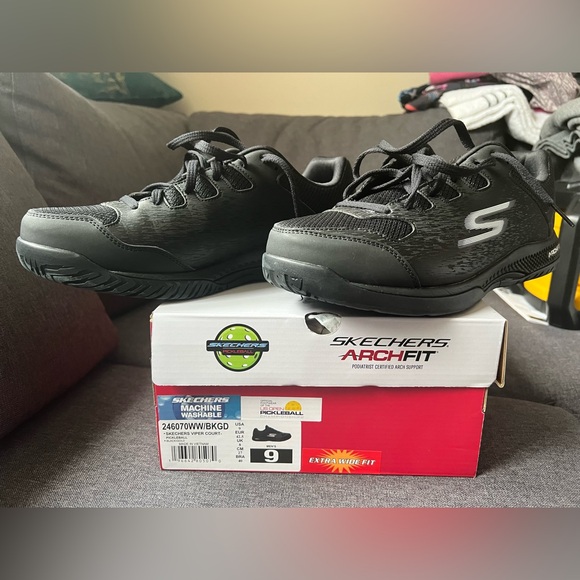 Men’s Skechers Viper Court Pickleball shoes (Size 9, Extra Wide) Black/Gold - Picture 4 of 4